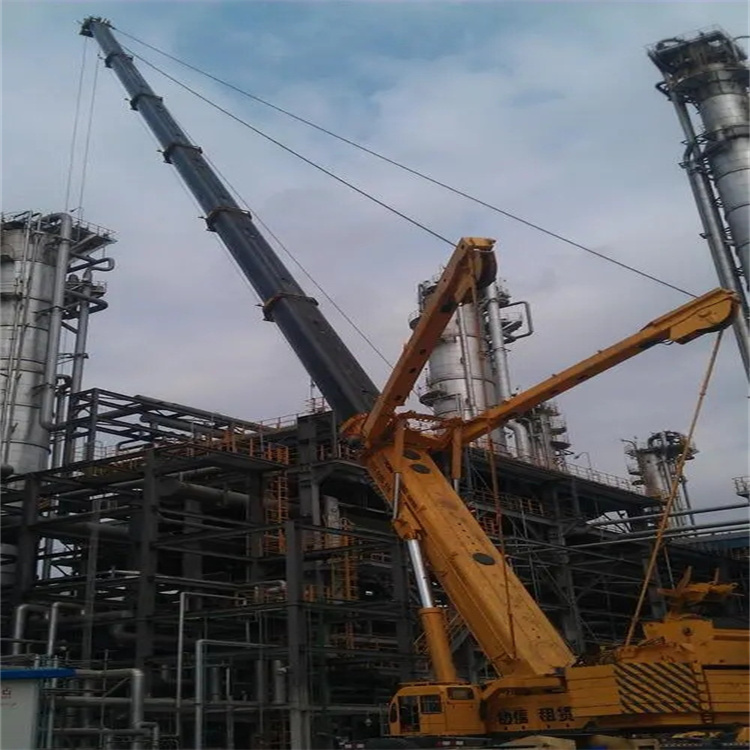 那坡吊板房的吊车